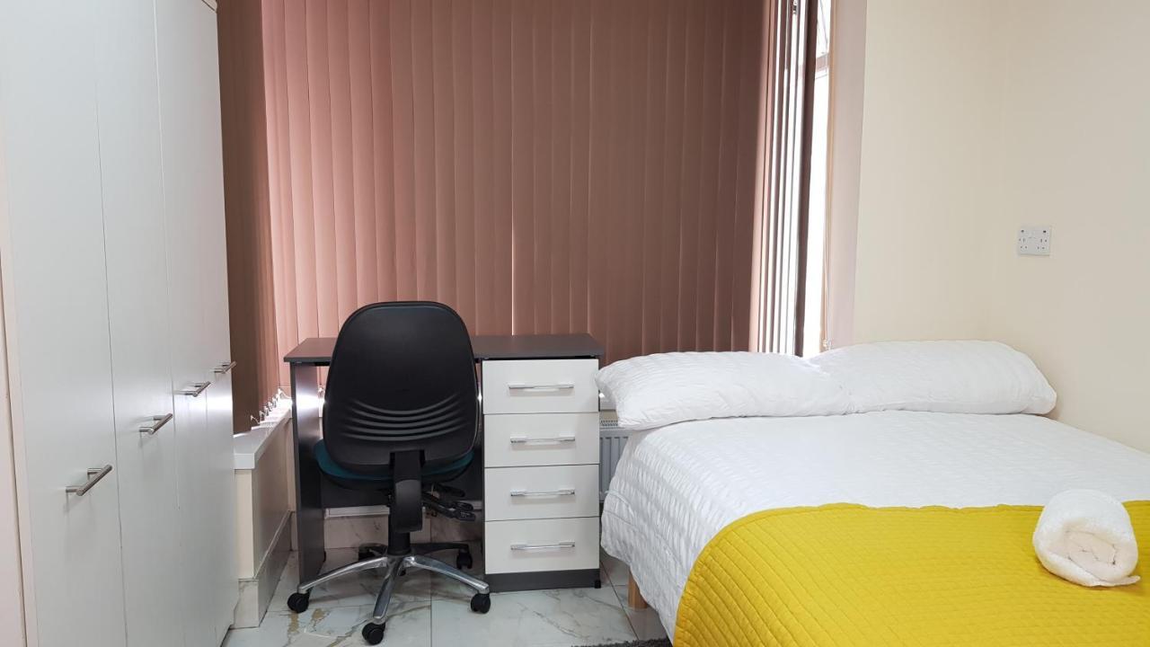 Double Ensuite Rooms Near City Centre 버밍엄 외부 사진