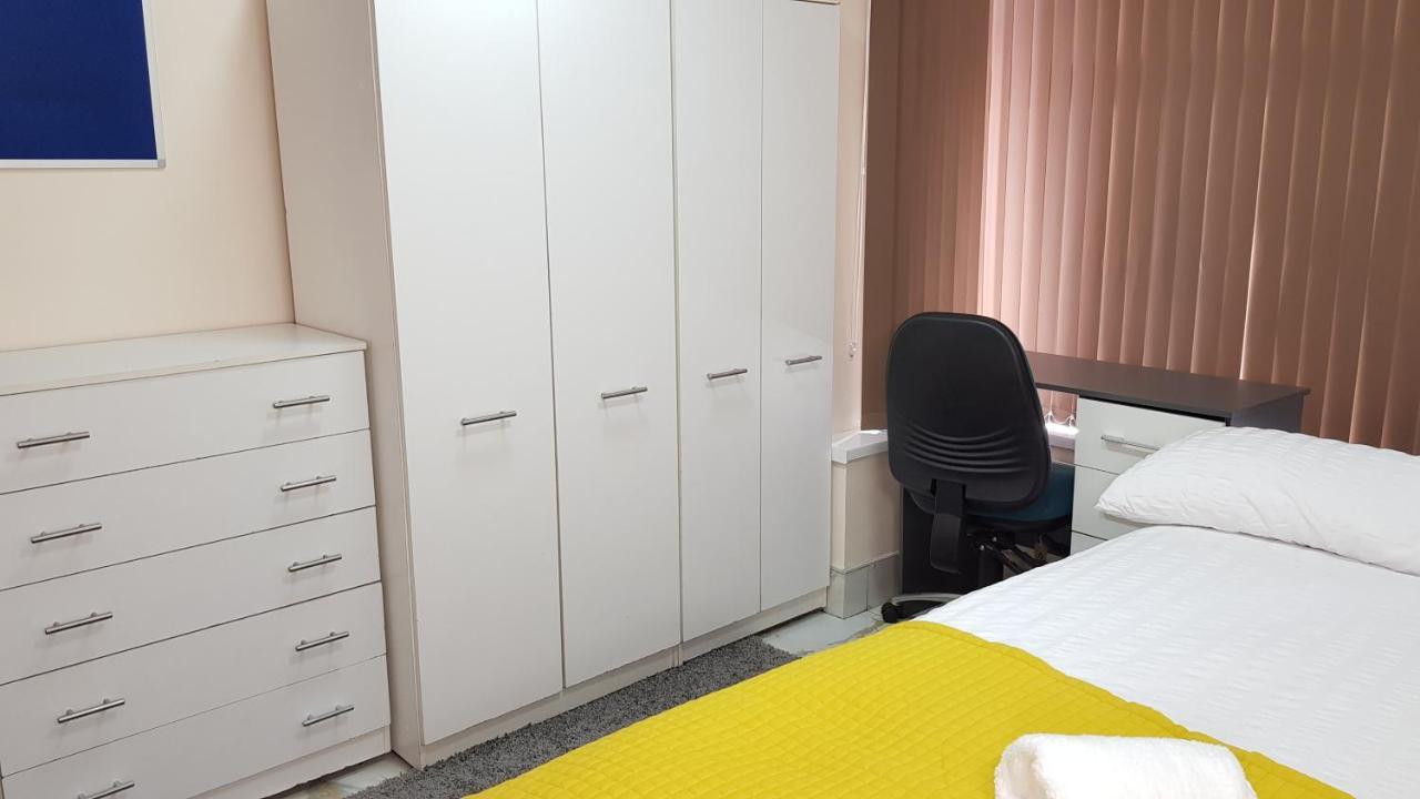 Double Ensuite Rooms Near City Centre 버밍엄 외부 사진
