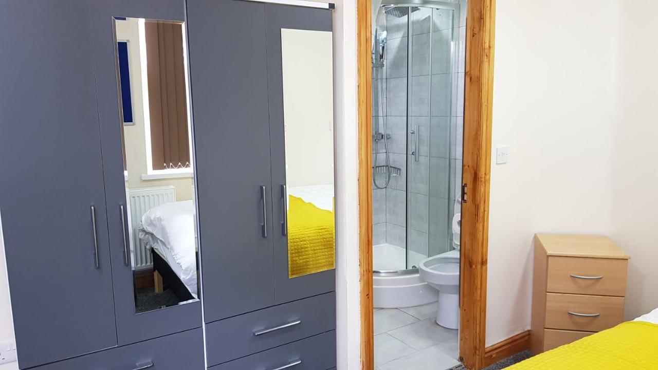 Double Ensuite Rooms Near City Centre 버밍엄 외부 사진