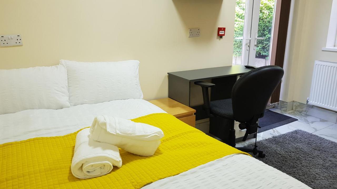 Double Ensuite Rooms Near City Centre 버밍엄 외부 사진